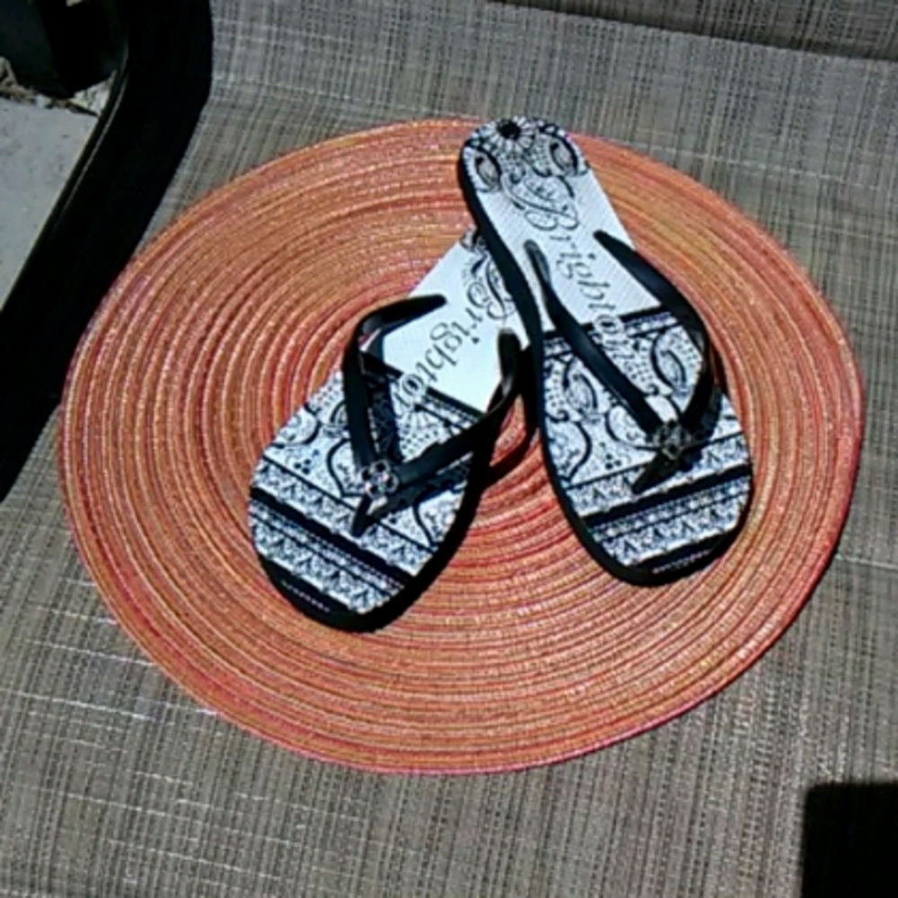 Brighton Flip Flop Sandals Sz 7 EUC